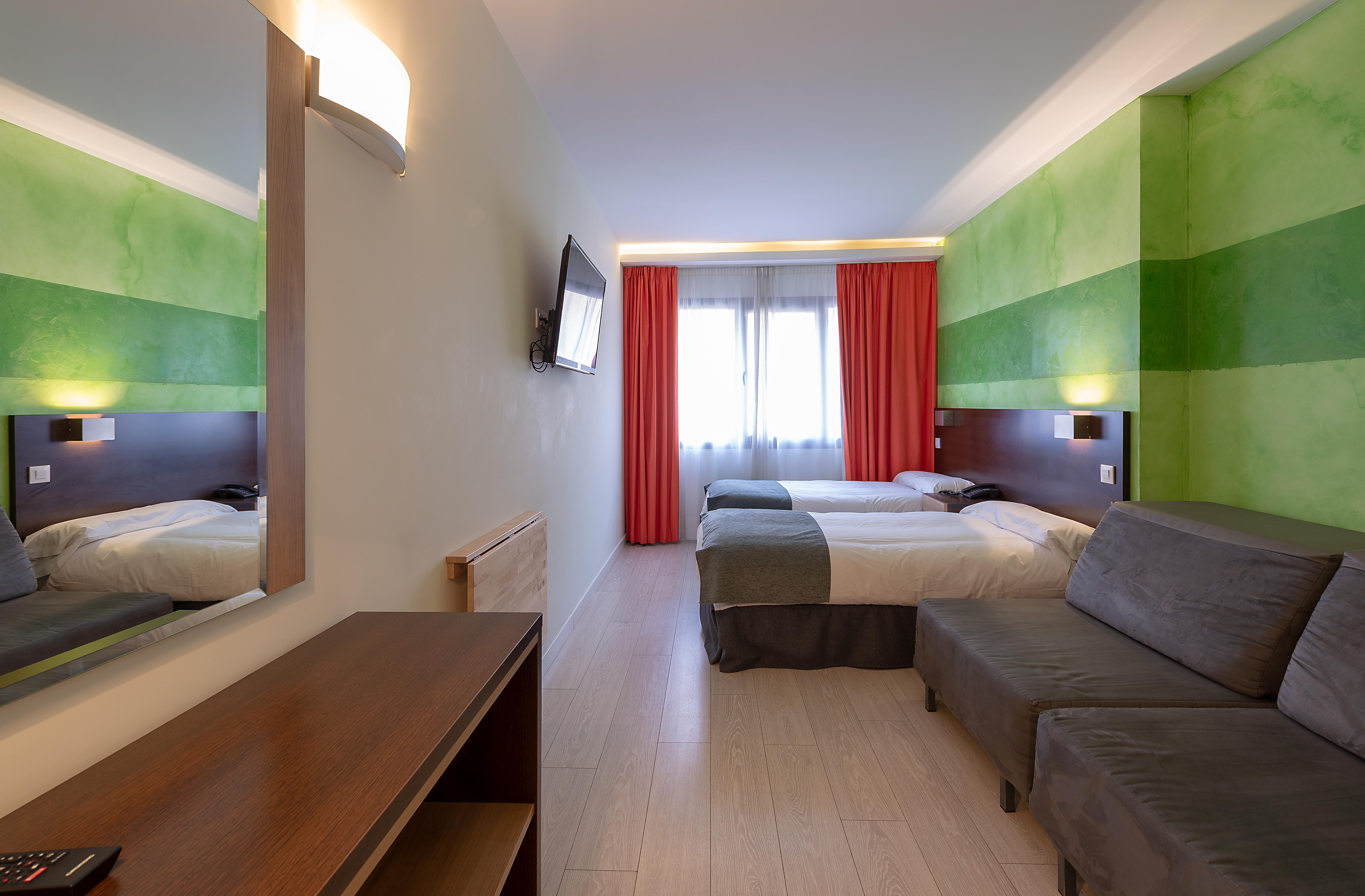 Apartamentos Recoletos Madrid Bagian luar foto