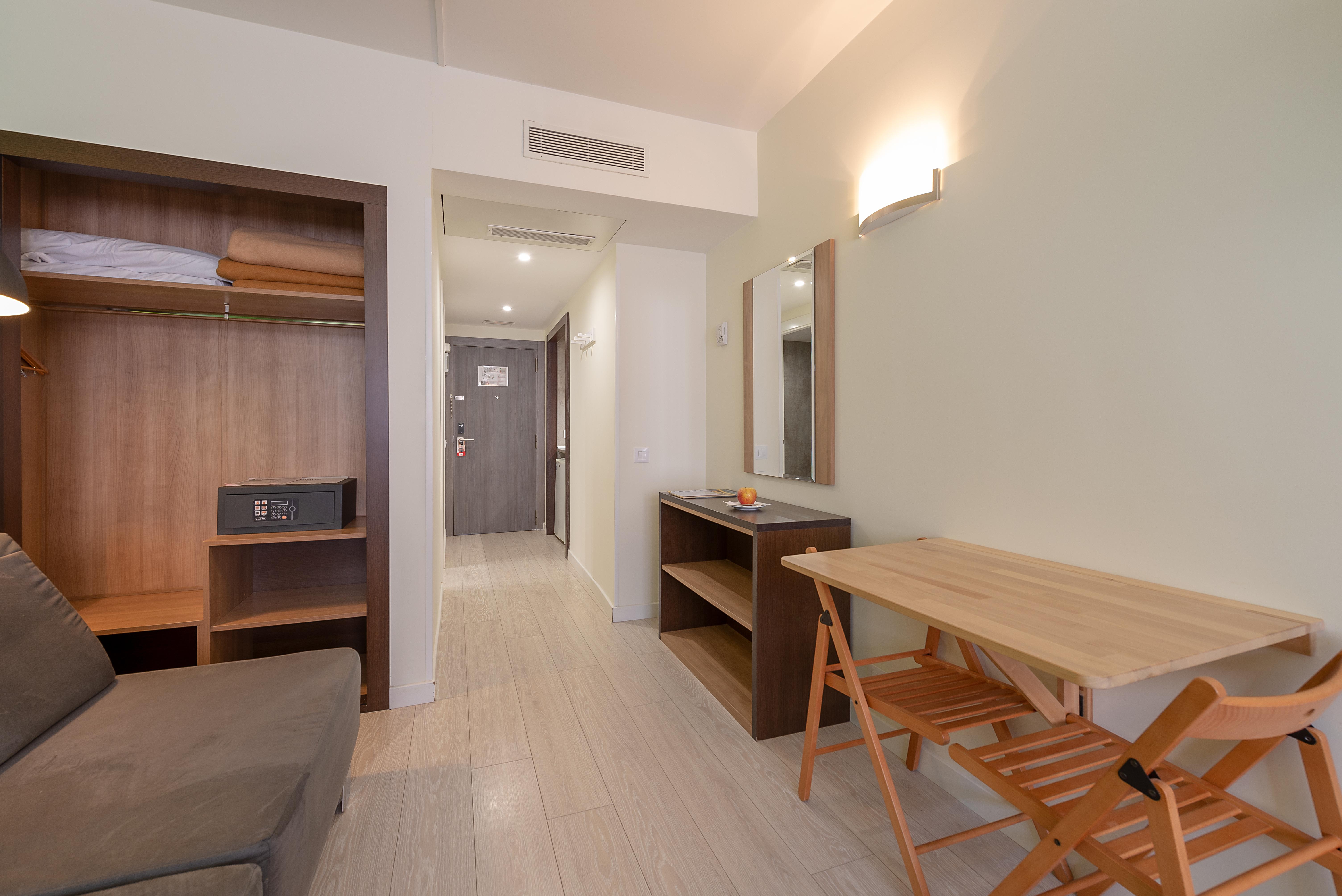 Apartamentos Recoletos Madrid Bagian luar foto