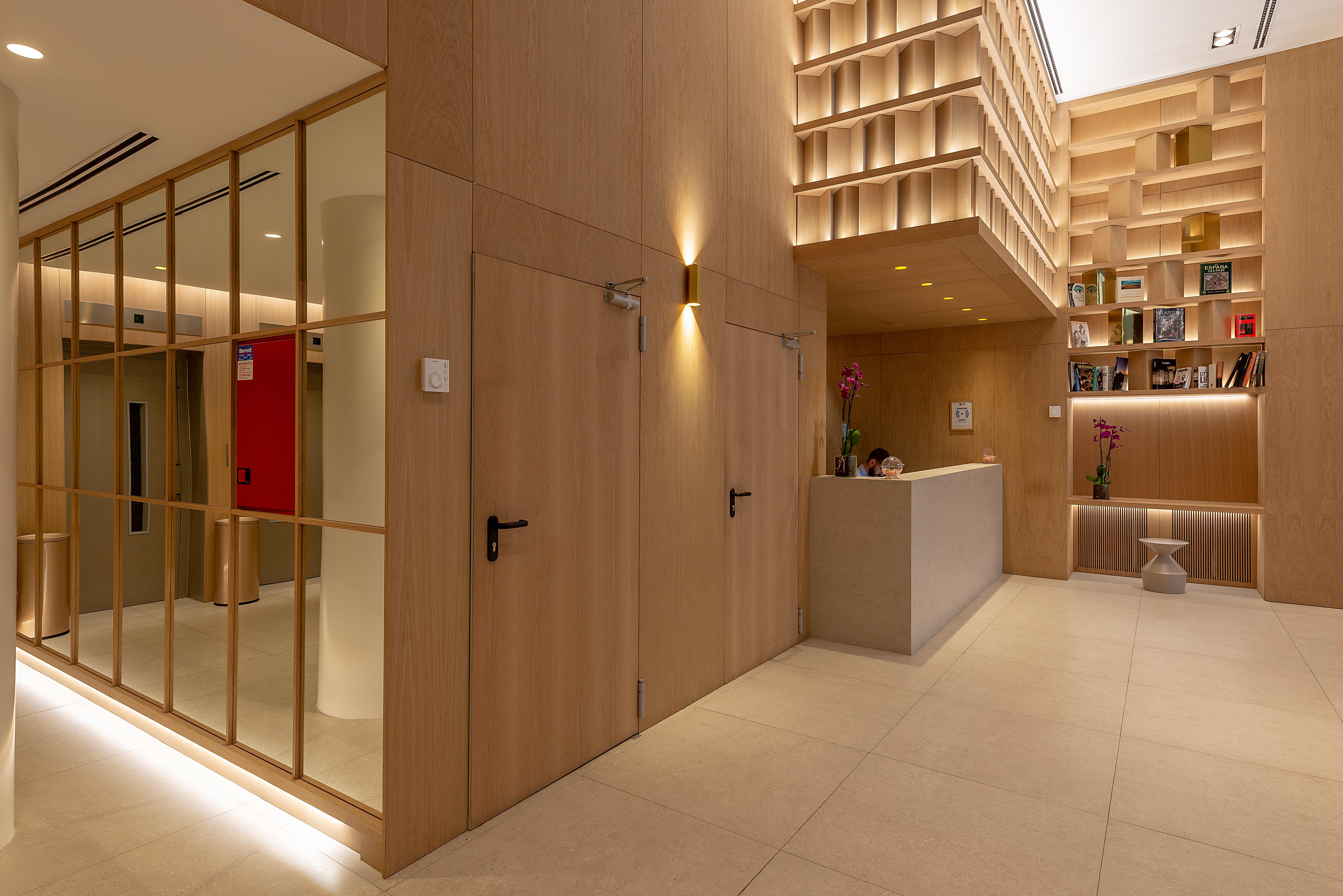Apartamentos Recoletos Madrid Bagian luar foto