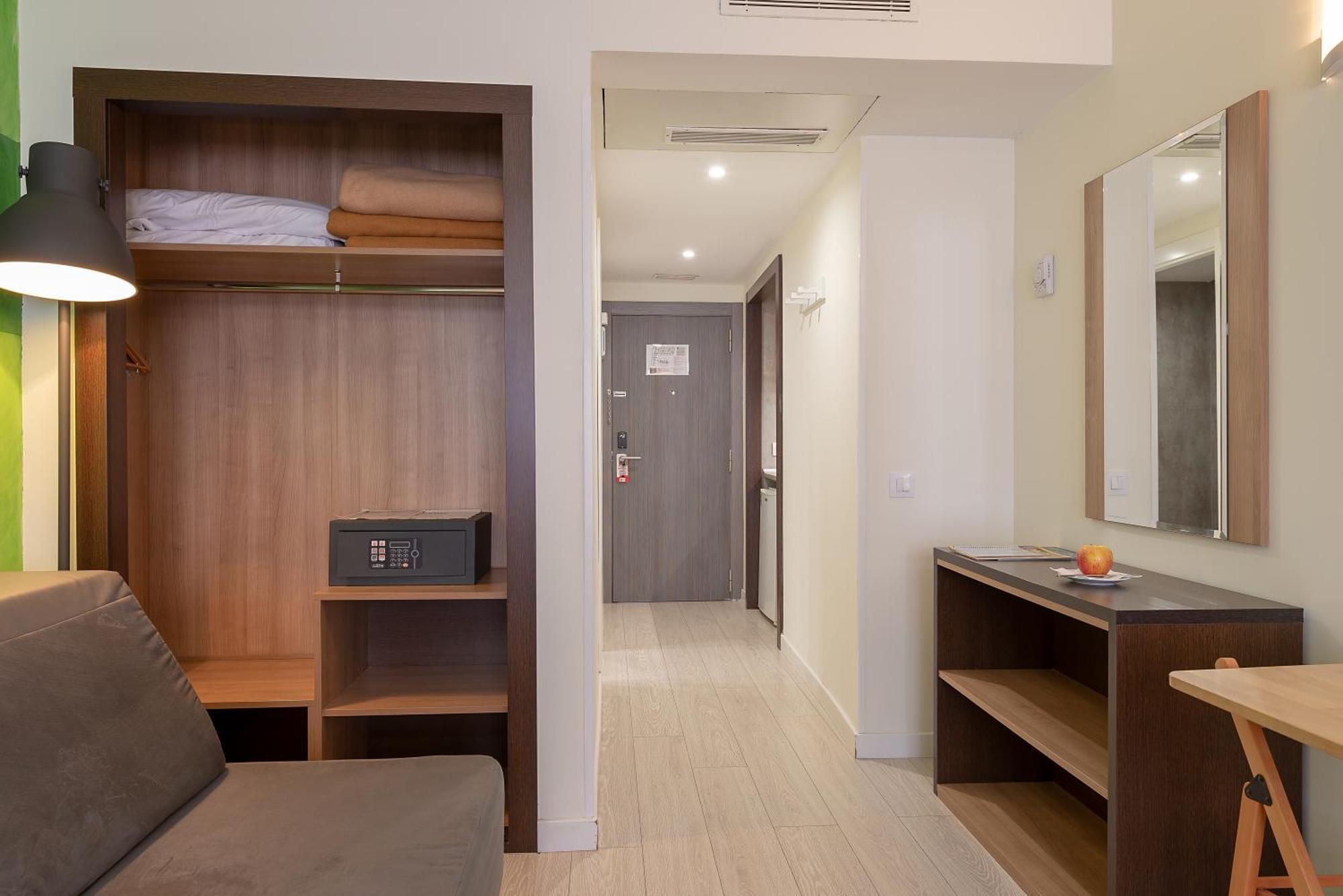 Apartamentos Recoletos Madrid Ruang foto
