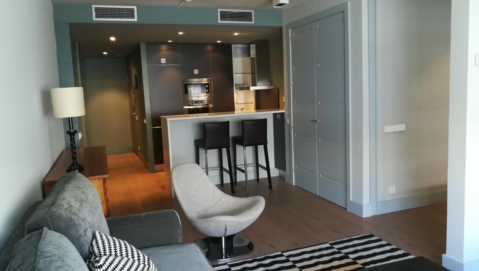 Apartamentos Recoletos Madrid Bagian luar foto